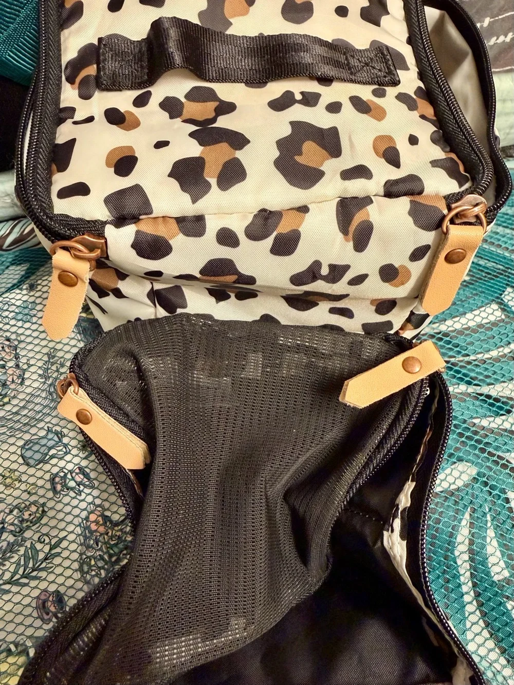 Petunia Pickle Bottom Leo 2 Piece Packing Cube Set